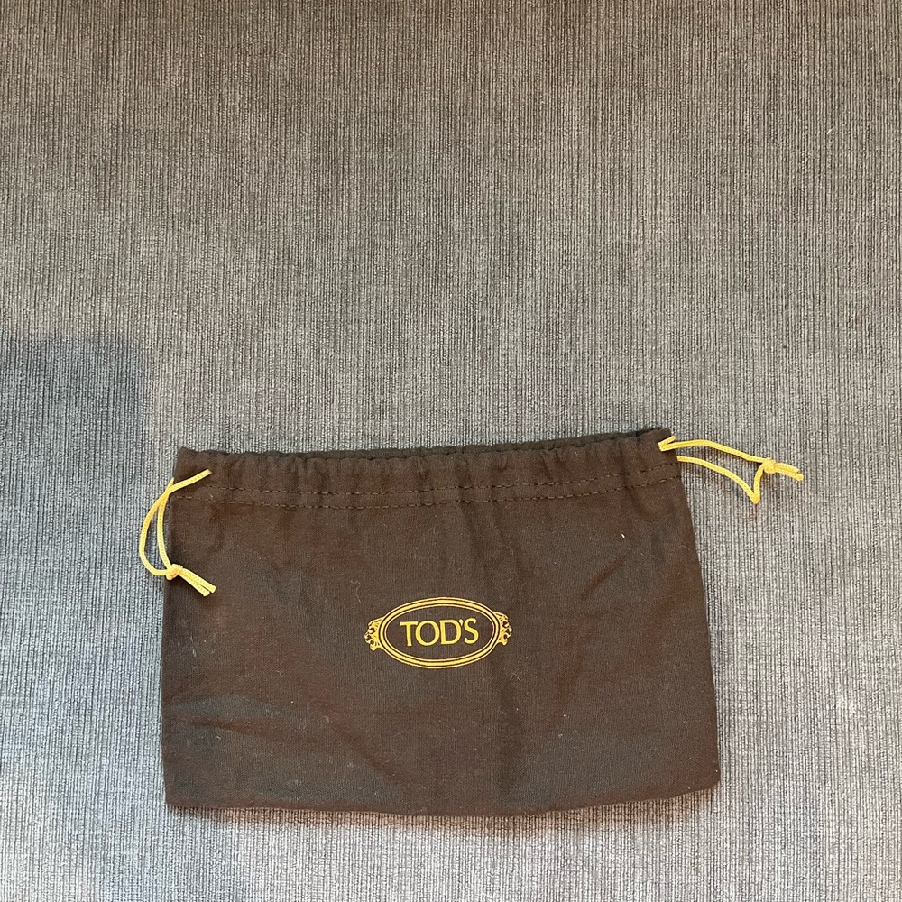 Large Collection of Designer Dust Bags - Picture 14 of 16